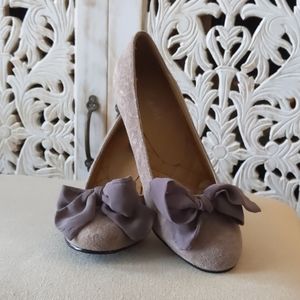 Mushroom suede woman's shoes